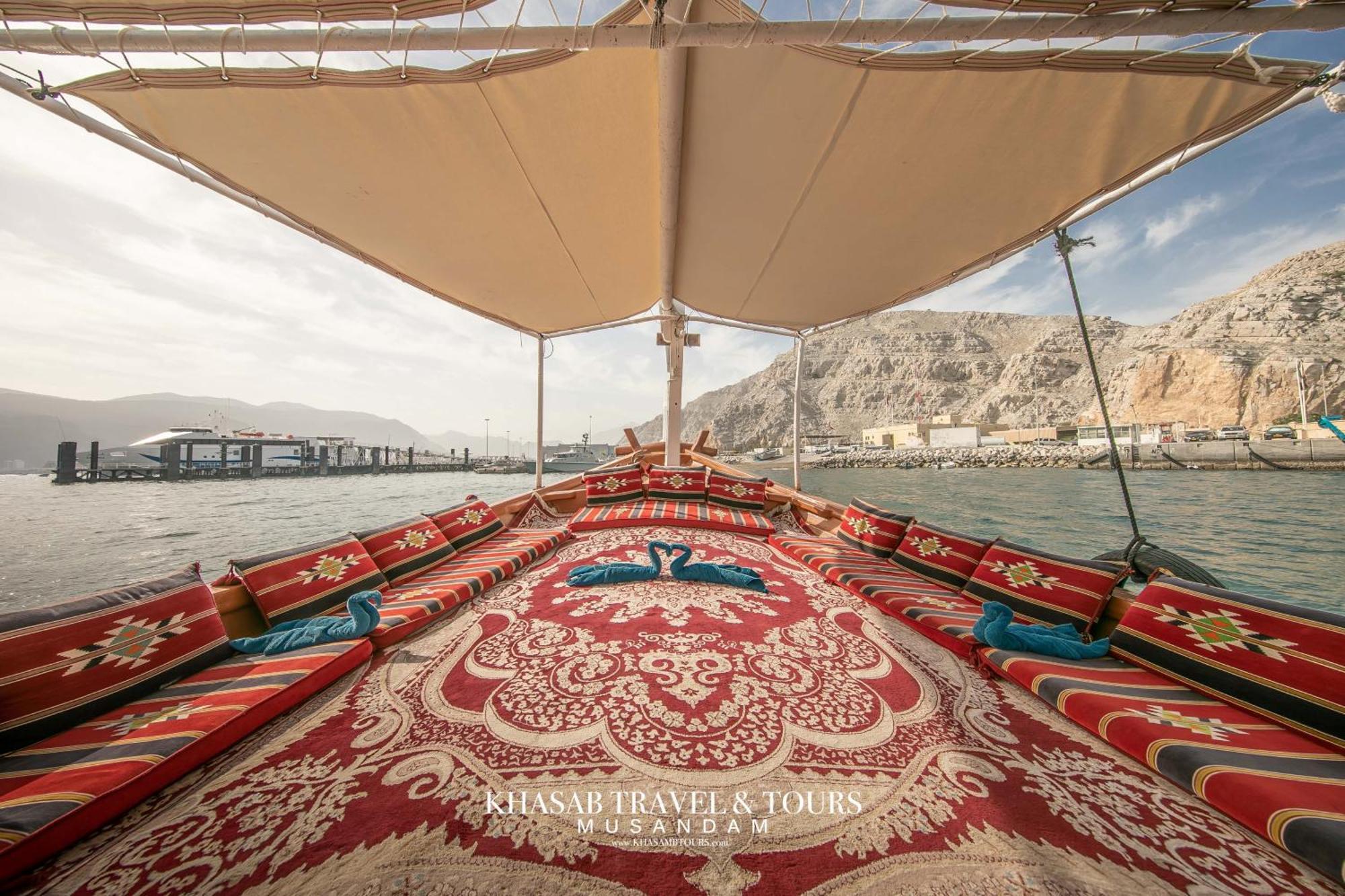 Overnight Dhow - 1 Night 2 Days Bateau-hôtel